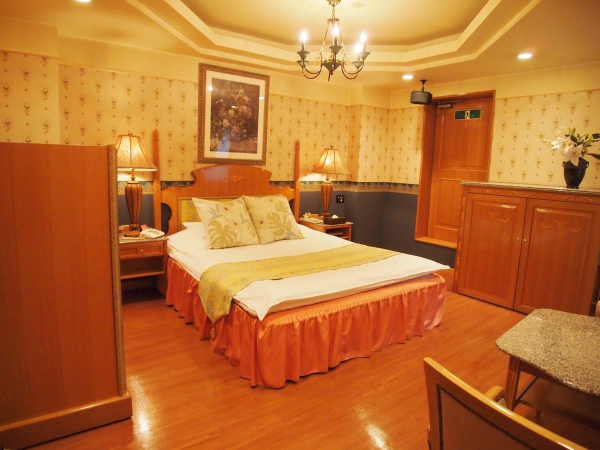 Love hotel Continent Vijoux (adults Only)